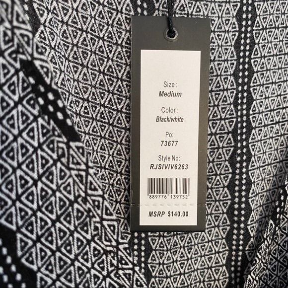 Romeo & Juliet Couture Boutique Romper - Picture 5 of 5